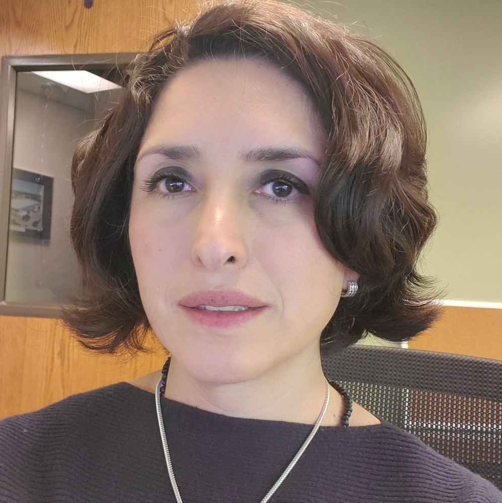 Meet your Posher, Adriana
